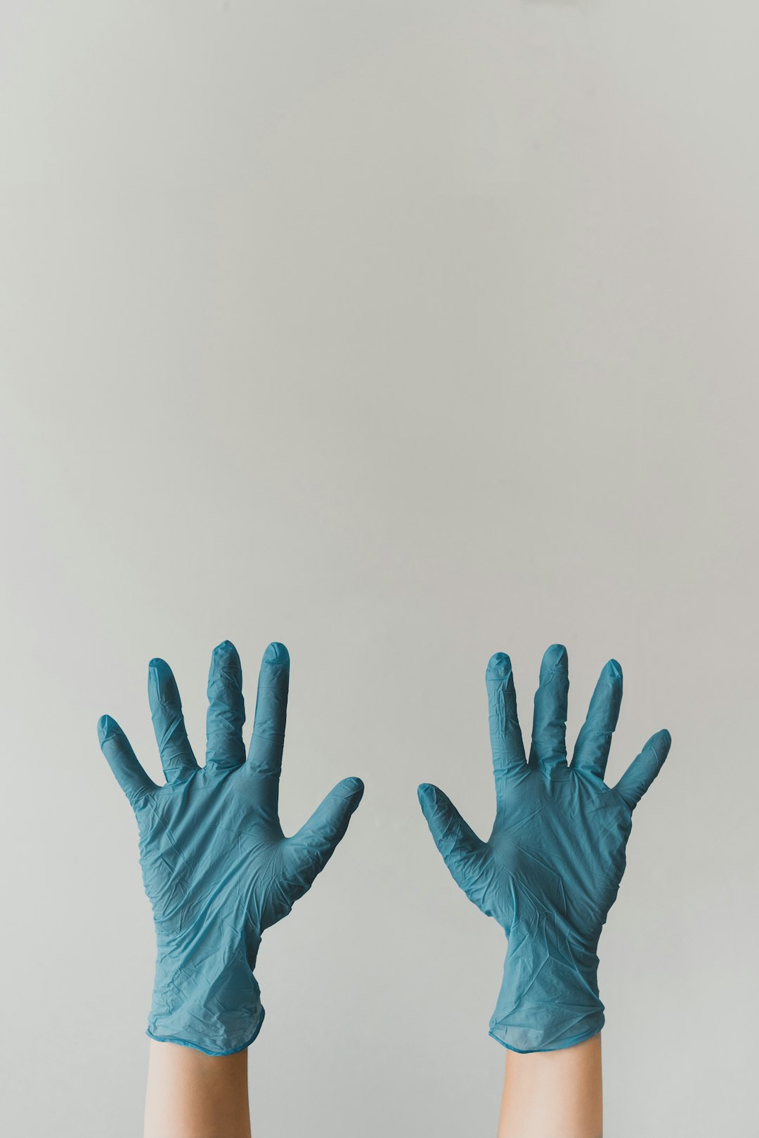about-04 Glove up! (IG: @clay.banks)